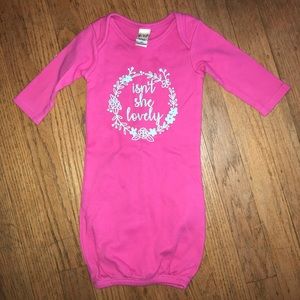 5/$15🌷Isnt She Lovely